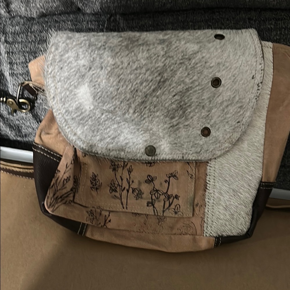 Stylish Gray and Tan Men's Bag